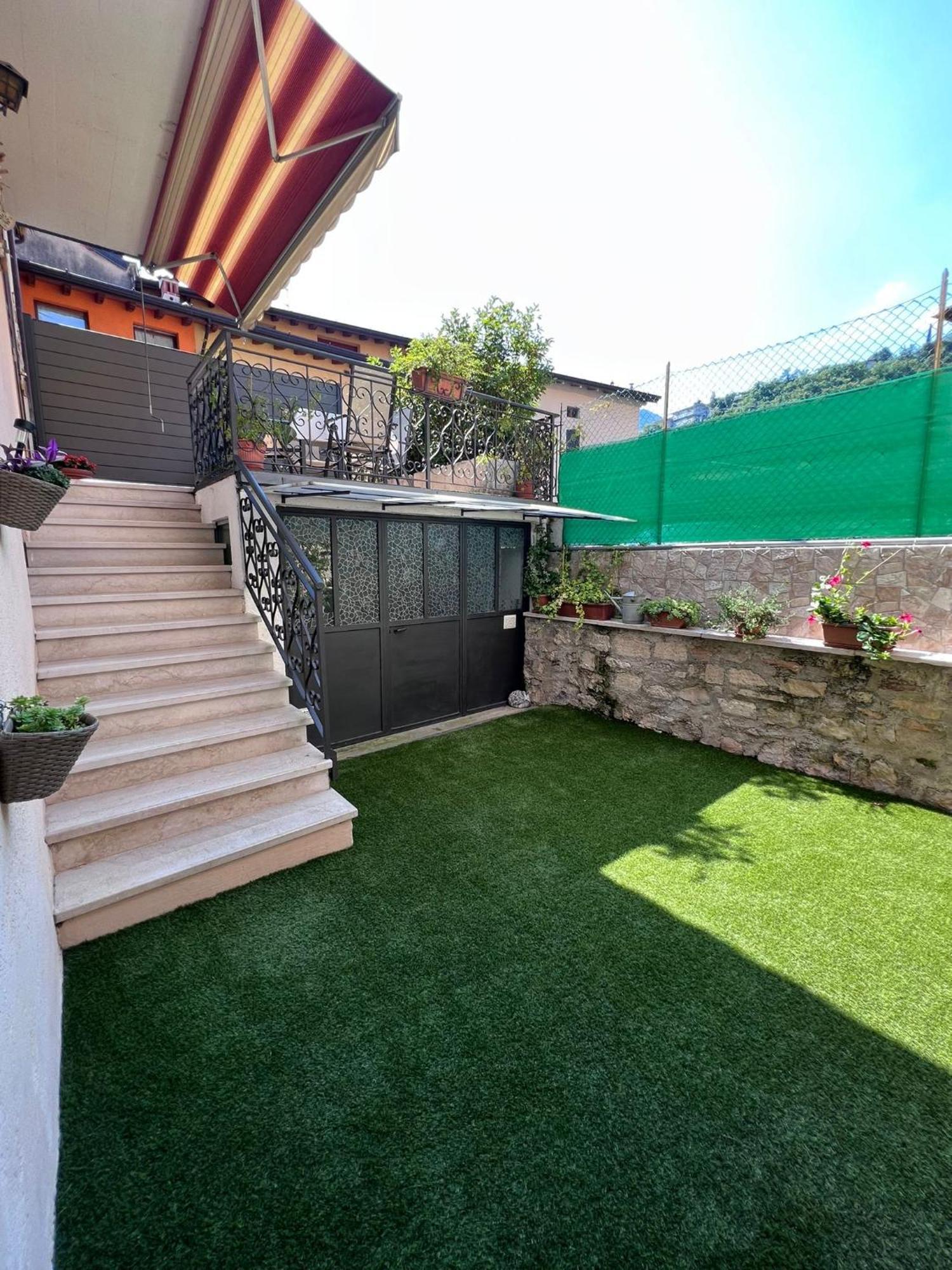 Casa Caterina 2 Storey House, With A Mountain View 토스콜라노마데노 외부 사진
